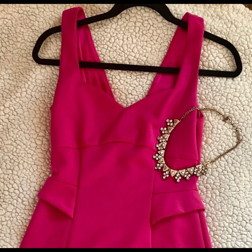Guess pink bodycon dress - Picture 3 of 5
